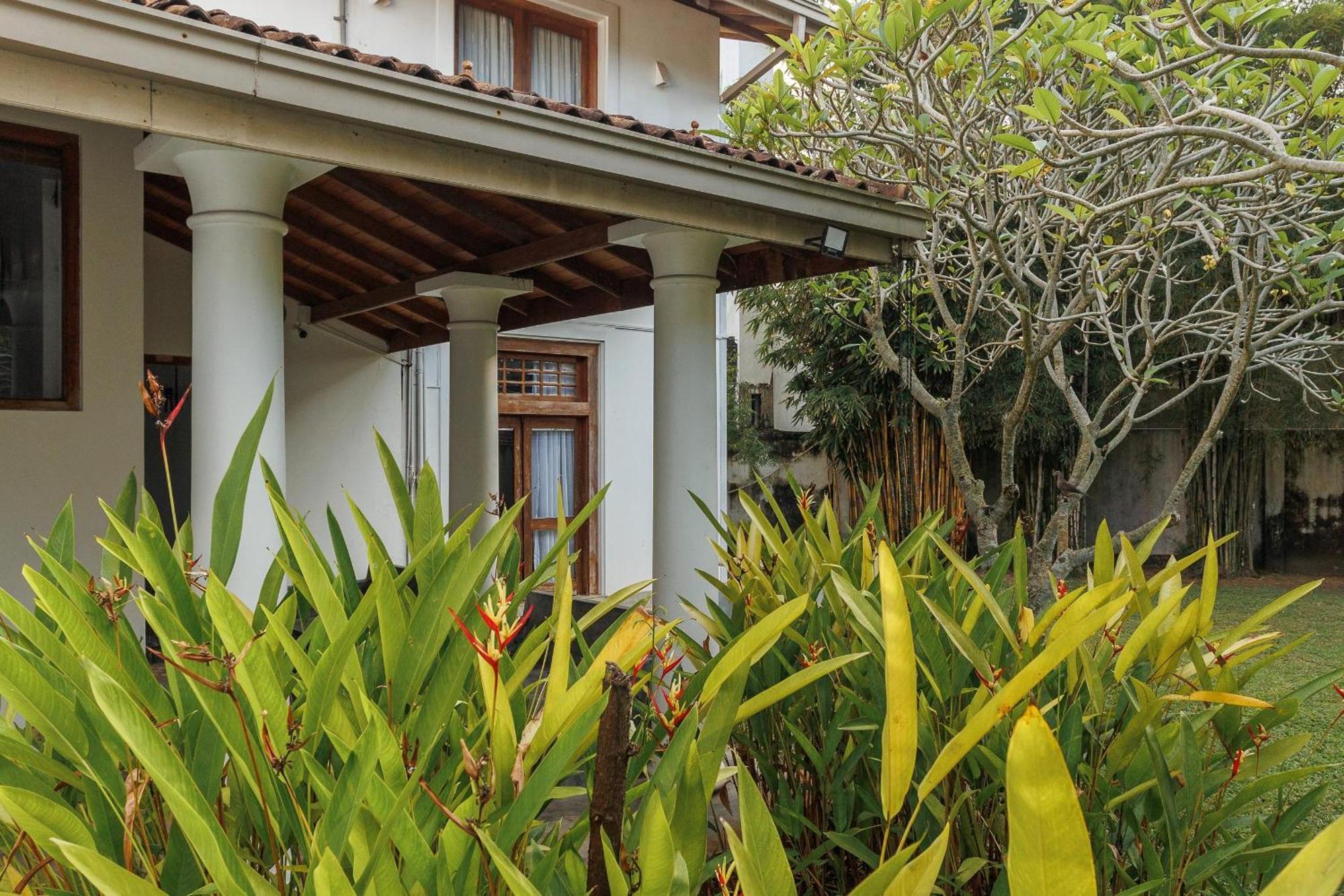 Villa White Queen Galle Exterior photo